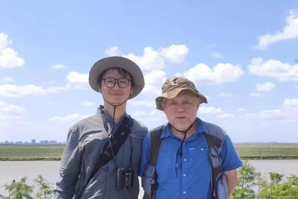 上海自然博物馆专家何鑫博士介绍了南汇东滩湿地的鸟类种类,及近几年