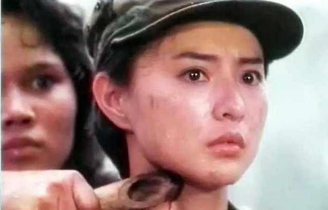 功夫女王15岁出道,却和义子偷吃被丈夫堵在床上,如今变成这样_李赛凤