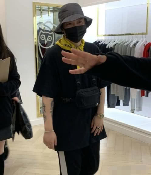 pgone数周前在港开个唱的时候,现场座无虚席,看来