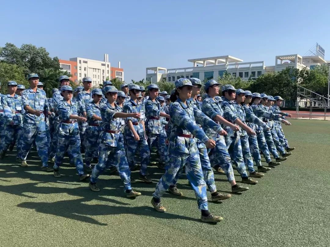 军训进行时丨烈日依旧我们说好不哭