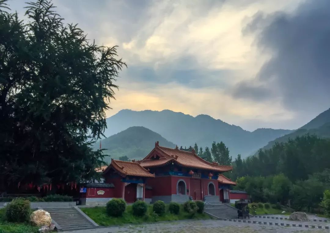 八戒的寺院大鸿寨龙泉寺