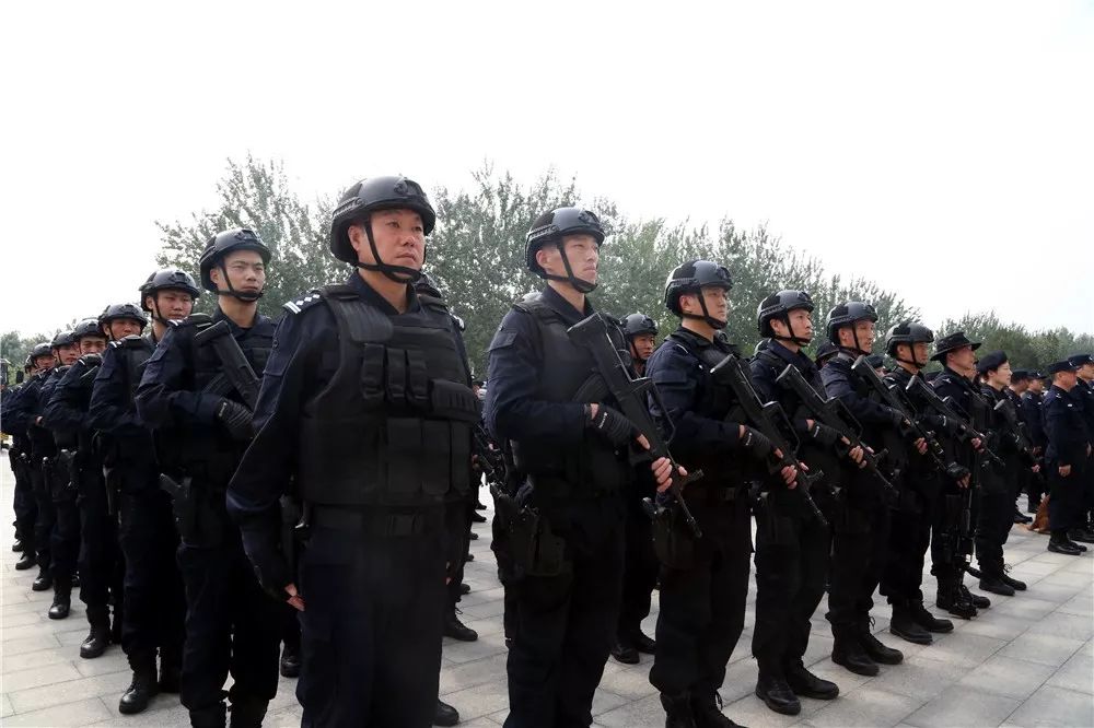 天津公安特警开展应急拉动演练誓师动员