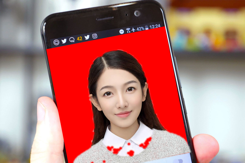 教你用手机自拍证件照一键更换背景色照相馆老板不会告诉你