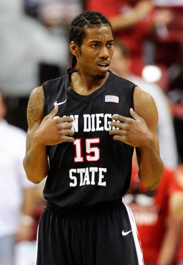 原创7张图看伦纳德的身材变化一年比一年夸张努力造就伟大