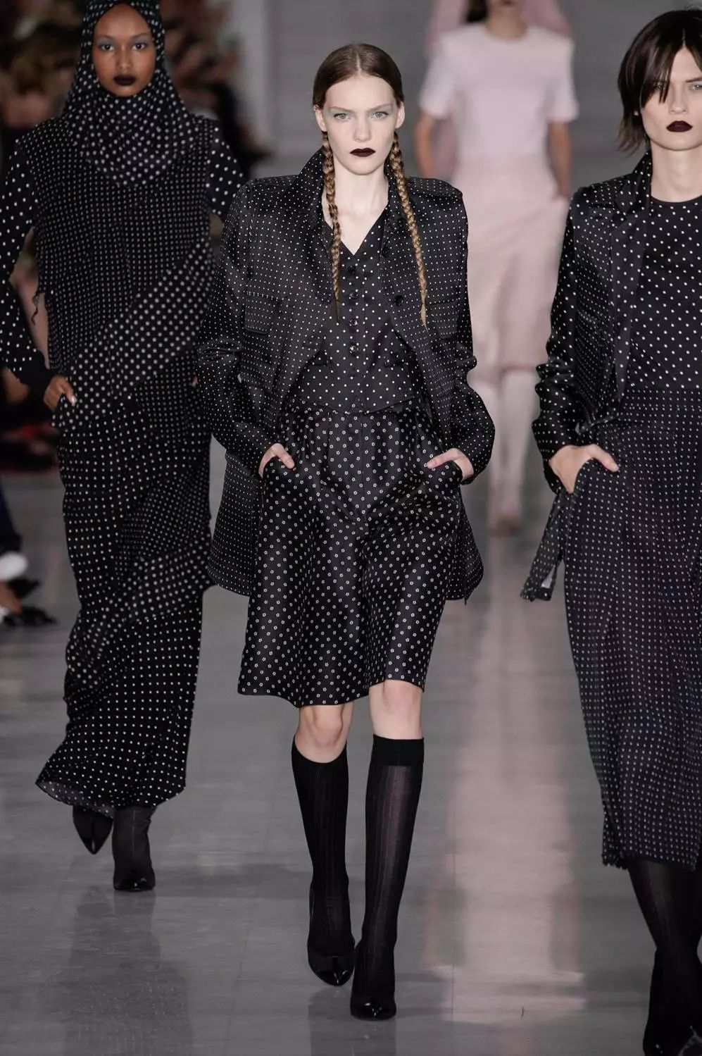 服装设计maxmara2020春夏时装秀