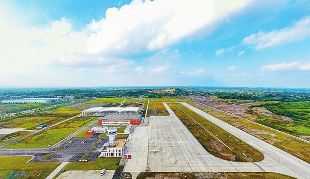 自贡航空产业园是全省航空与燃机产业"1 3"格局重要承载地,重点引进
