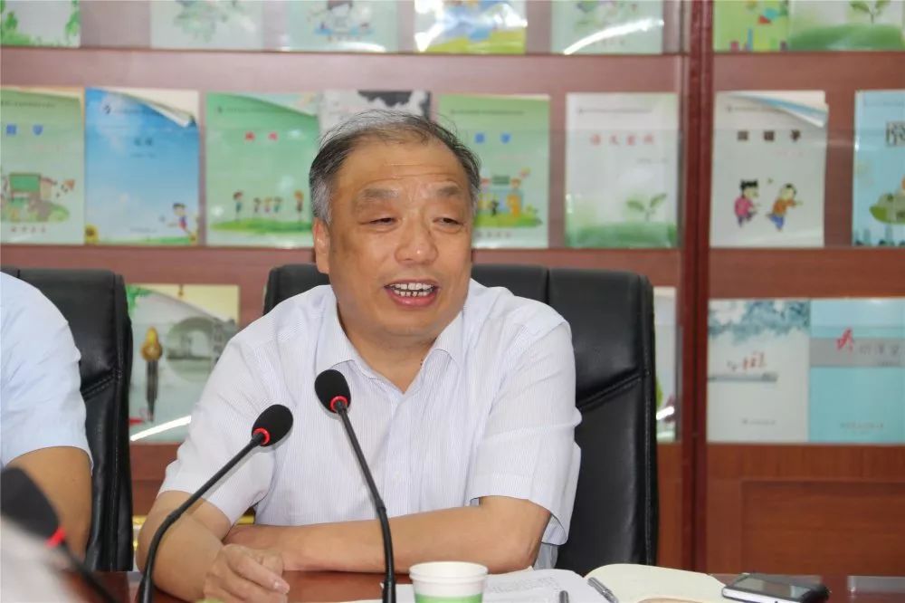 县教育局局长丁银川同志讲话老干部代表原教育局局长叶树源同志发言