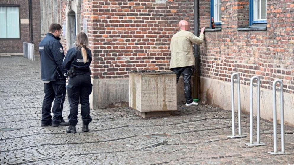 在德国尿急咋办憋死都比这样好