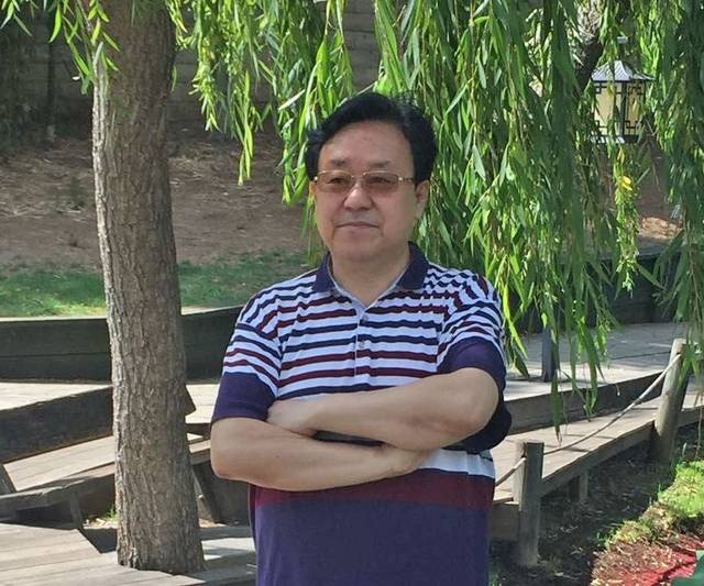 慧海艺讯著名词作家纪连祥八首作品唱响悉尼市政厅纪连祥悉尼回国采访
