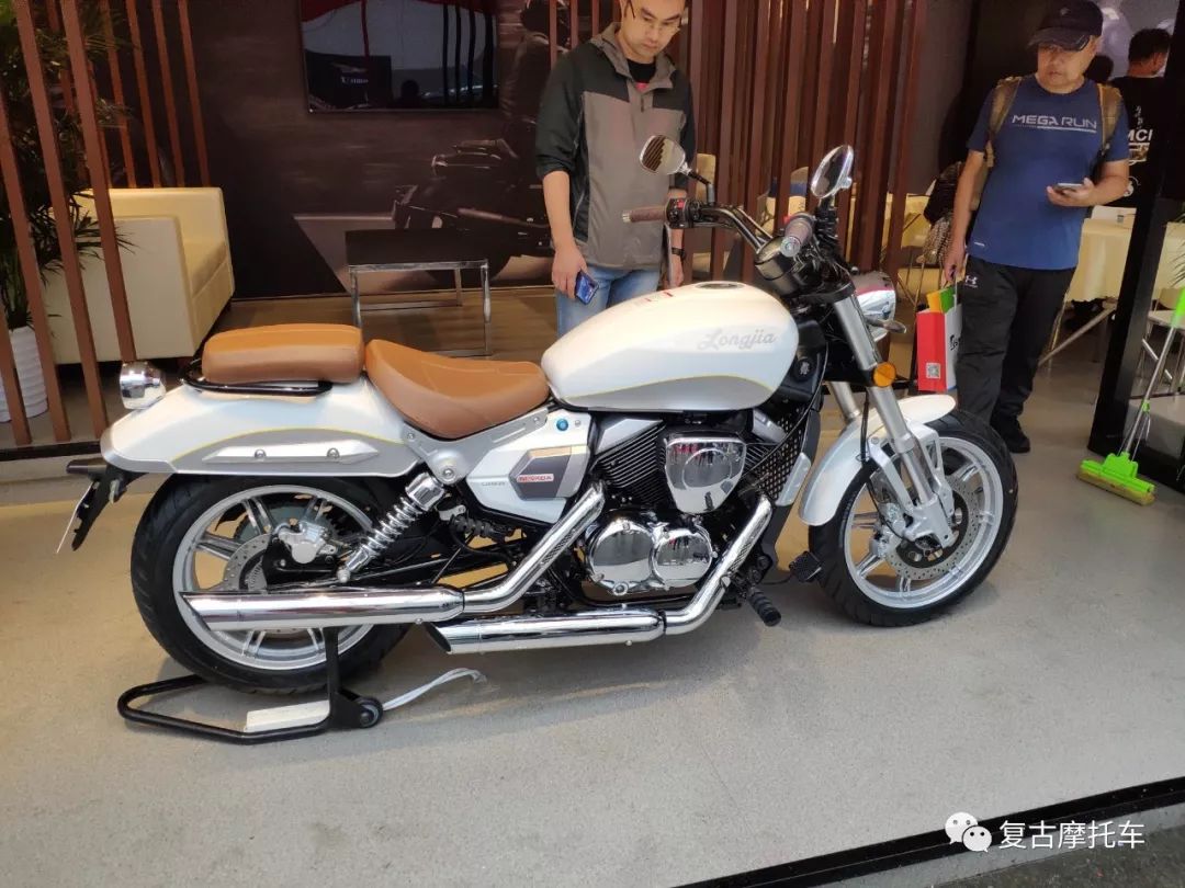 诺顿有望国产今年的摩博会你最喜欢哪台复古车