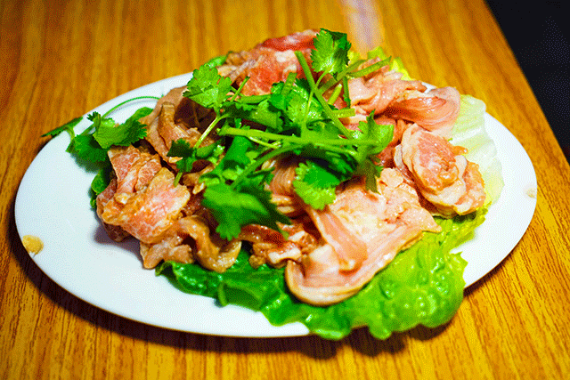 探店你说你是吃货永春这家东北纸上烤肉店你知道么内有福利