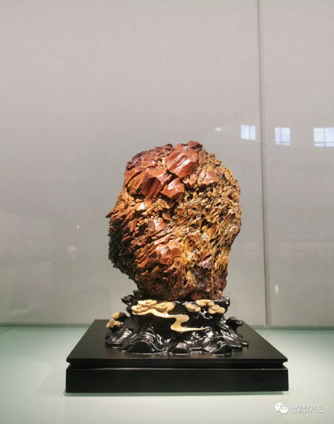 戈壁奇石是顶级艺术品图片
