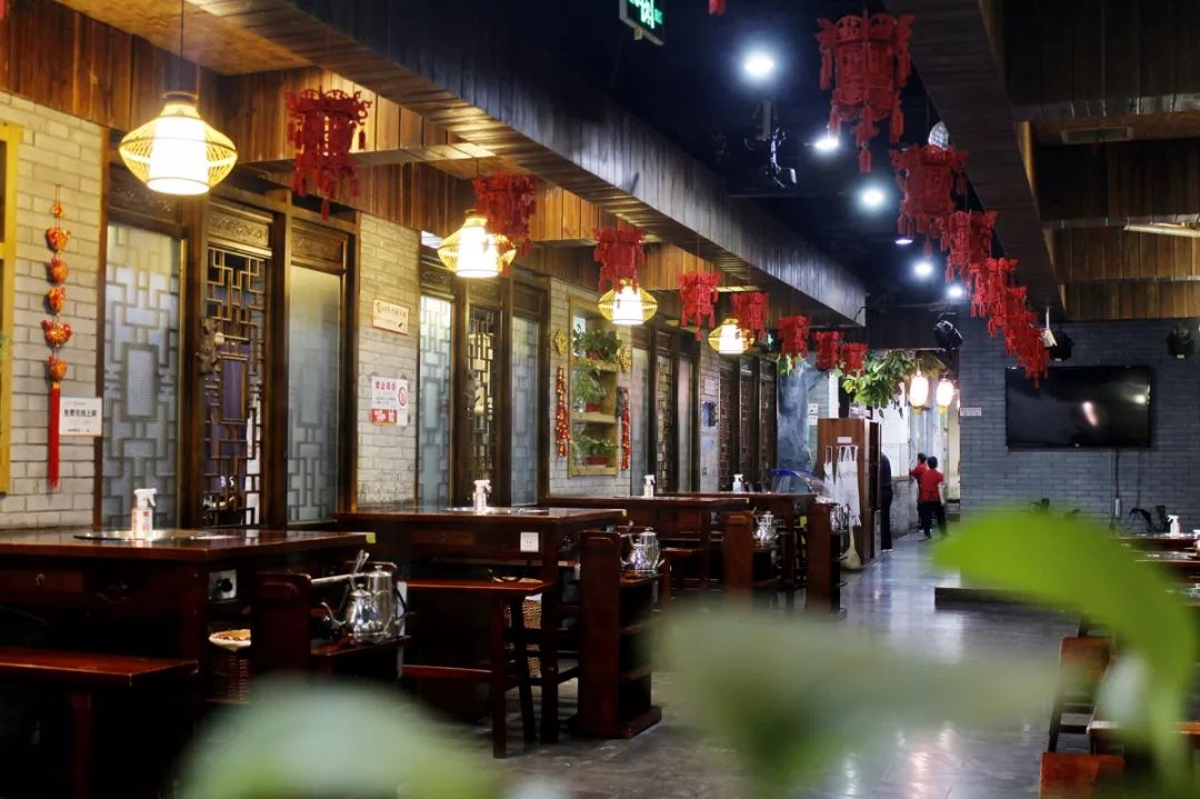 正宗巴蜀风味开了4年的成都老火锅靠什么征服了阎良人