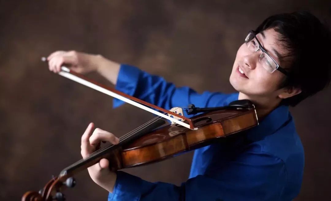 演奏:西安四重奏第一小提琴:王渼宸第二小提琴:田 晖中提琴:王恪居大