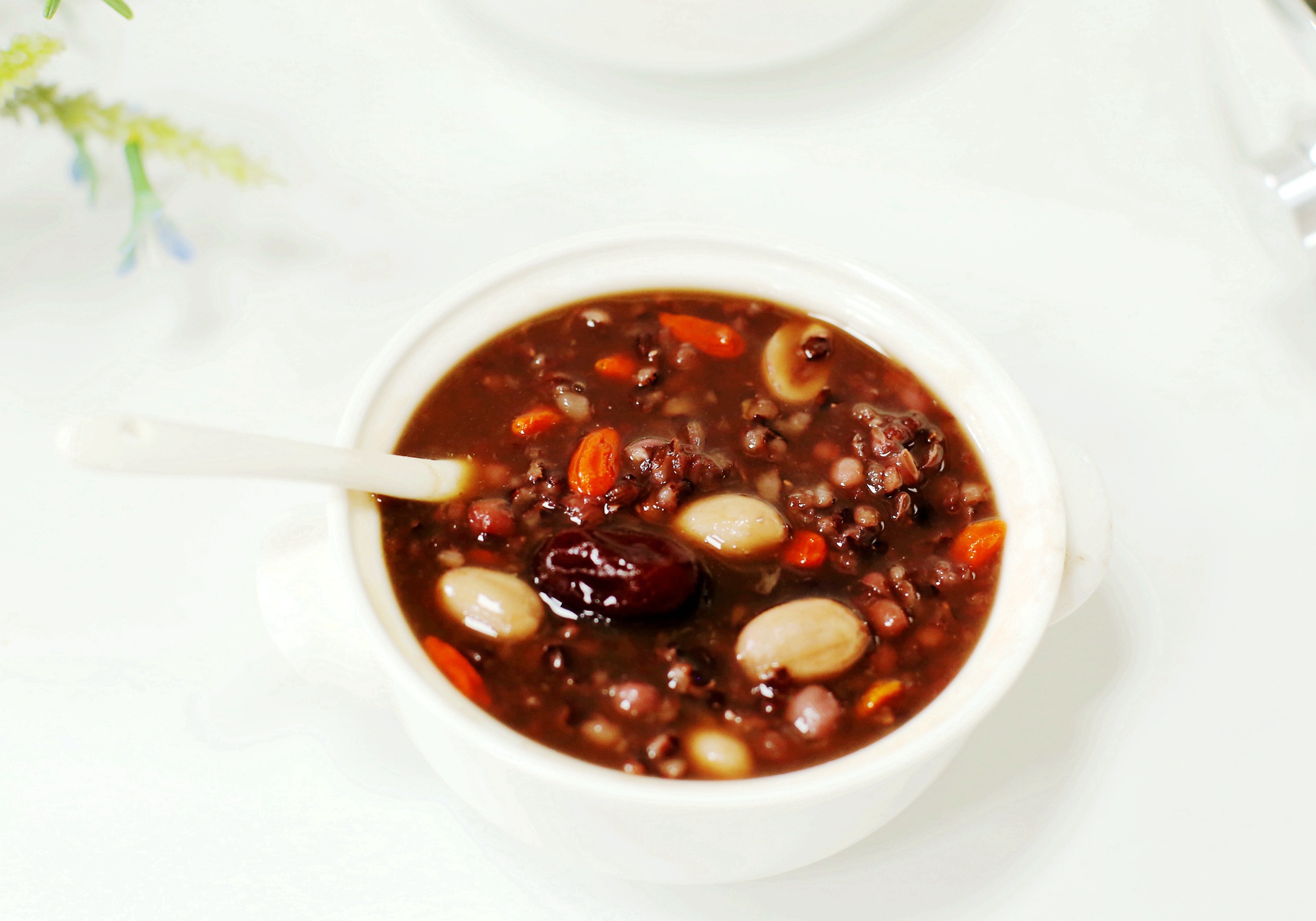 原创秋季转凉多喝五红粥告别手脚冰凉让面色红润起来