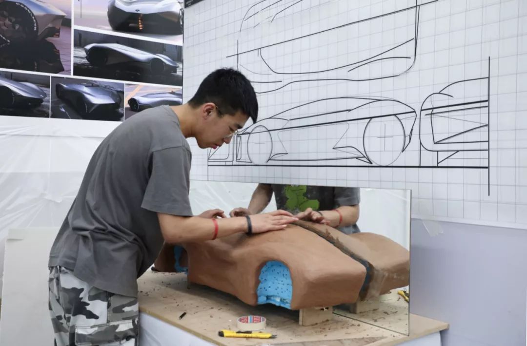 学习汽车设计还没做过油泥模型在cds感受可以触摸的三维造型设计