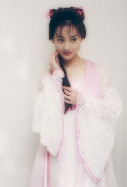 陈德容巅峰时间被琼瑶力捧,《水云间》《一帘幽梦》中的精彩演出,不