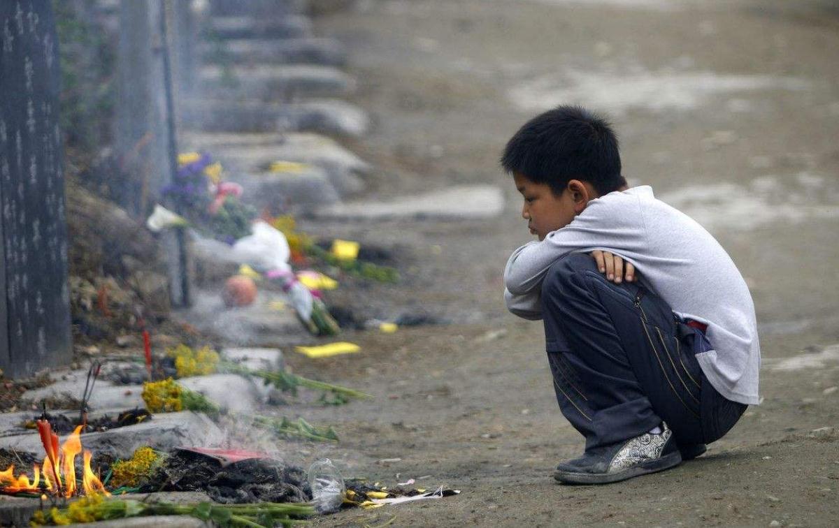 汶川地震英雄四川安县秀水一中刘小艳老师为救学生献出生命