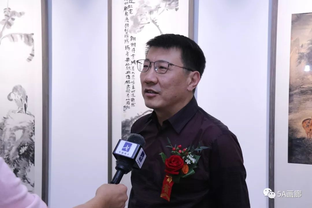 5a现场一逸问花花鸟画精品展在北京一逸文化开幕