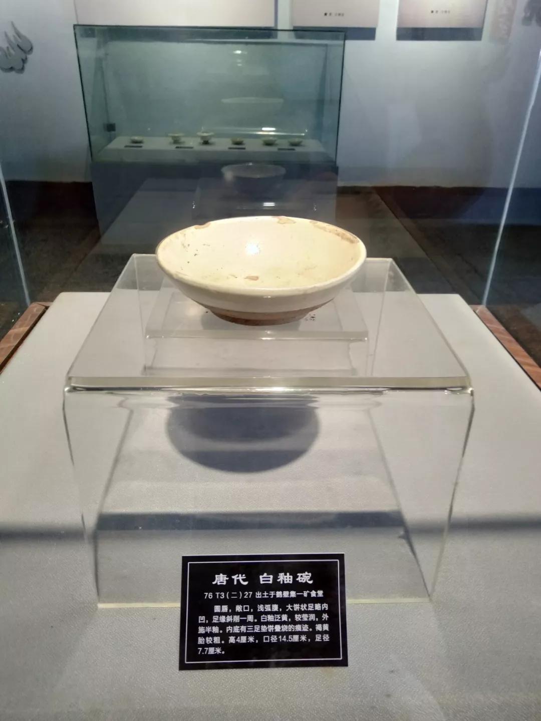 瓷器杂项鉴定专家赵峰原名赵建华走进鹤壁窑博物馆分享鹤壁瓷窑文化