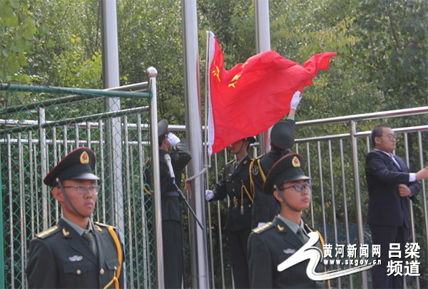 离市区江阴高级中学图片