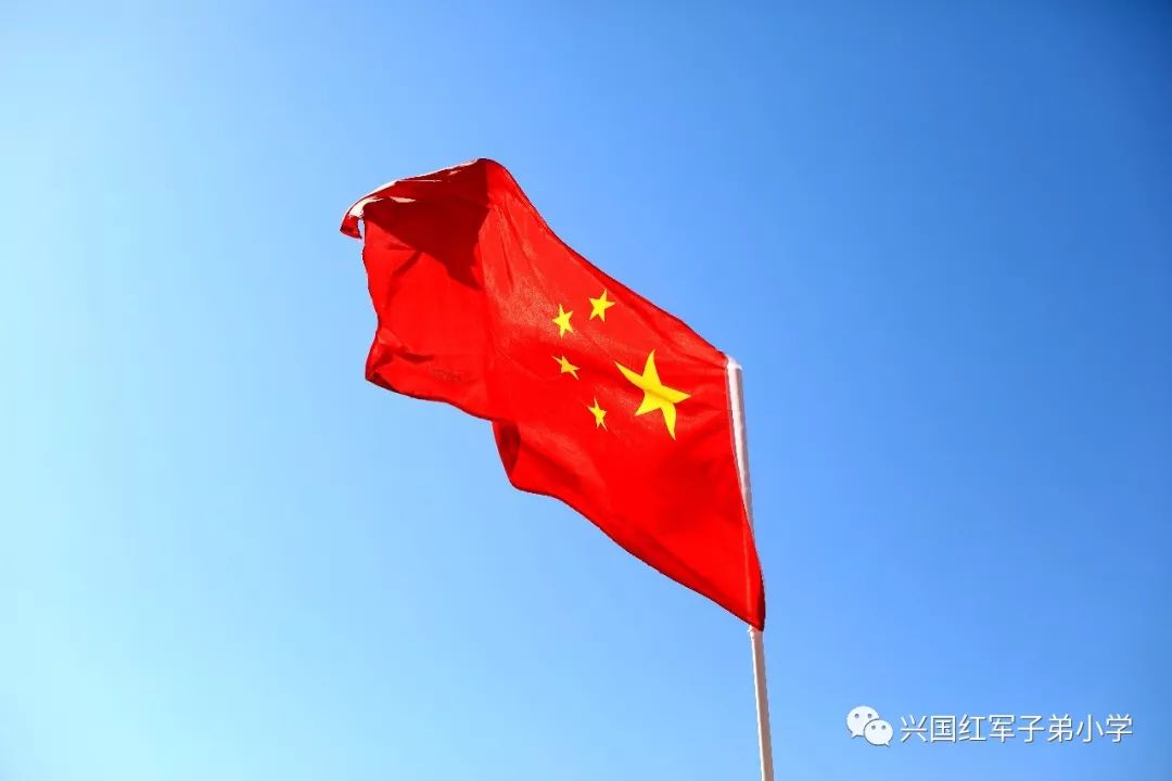 秋天我与你一起邂逅一抹中国红