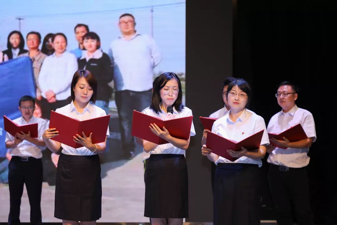 演出集锦上海分公司我爱你 中国李鑫家,楼圣甲, 丰凯,卞奇奇张秦岭