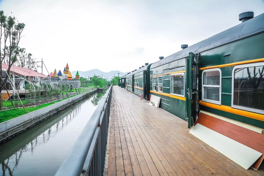 火車主題體驗園變形金剛全地形越野車火車來斯終於來啦就在10月1日