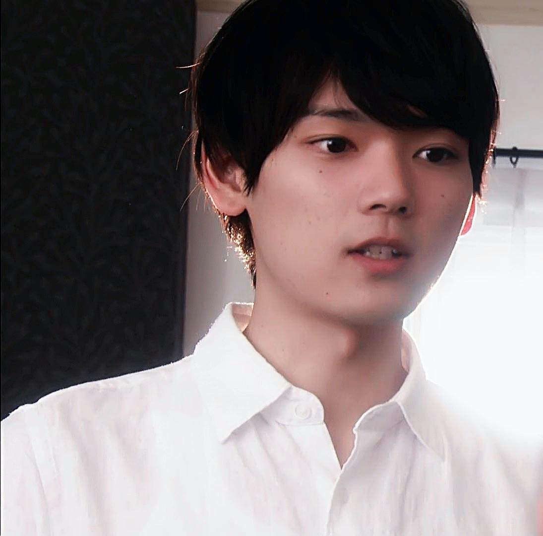 继阿水被赞电竞古川雄辉,宁王粉丝不甘示弱,称宁王是电竞李易峰?_网友