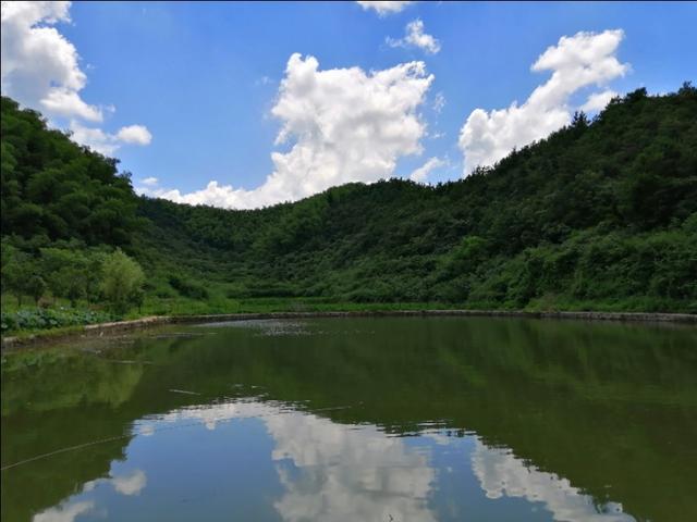 瞻仰著名杰出红军将领黄公略故居这里风景美如画