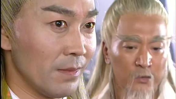 大醉侠楚天行被万心偷袭身负重伤多亏花弄影相救