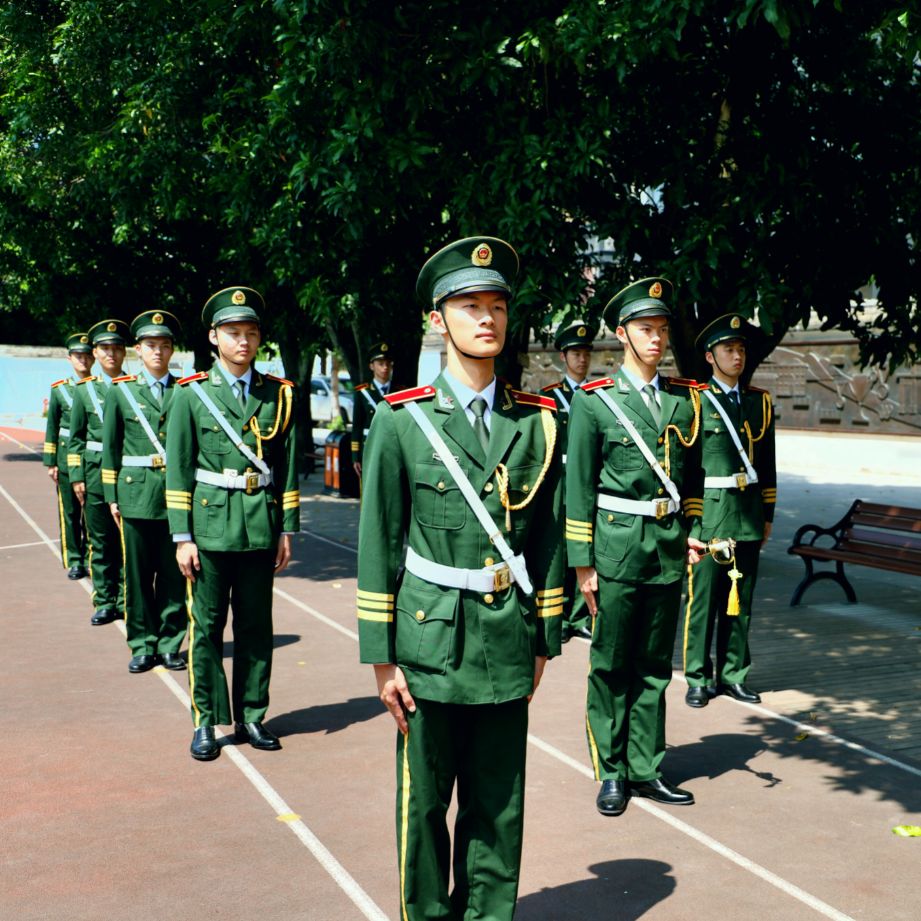 光荣与梦想记福州格致中学国旗护卫队风采