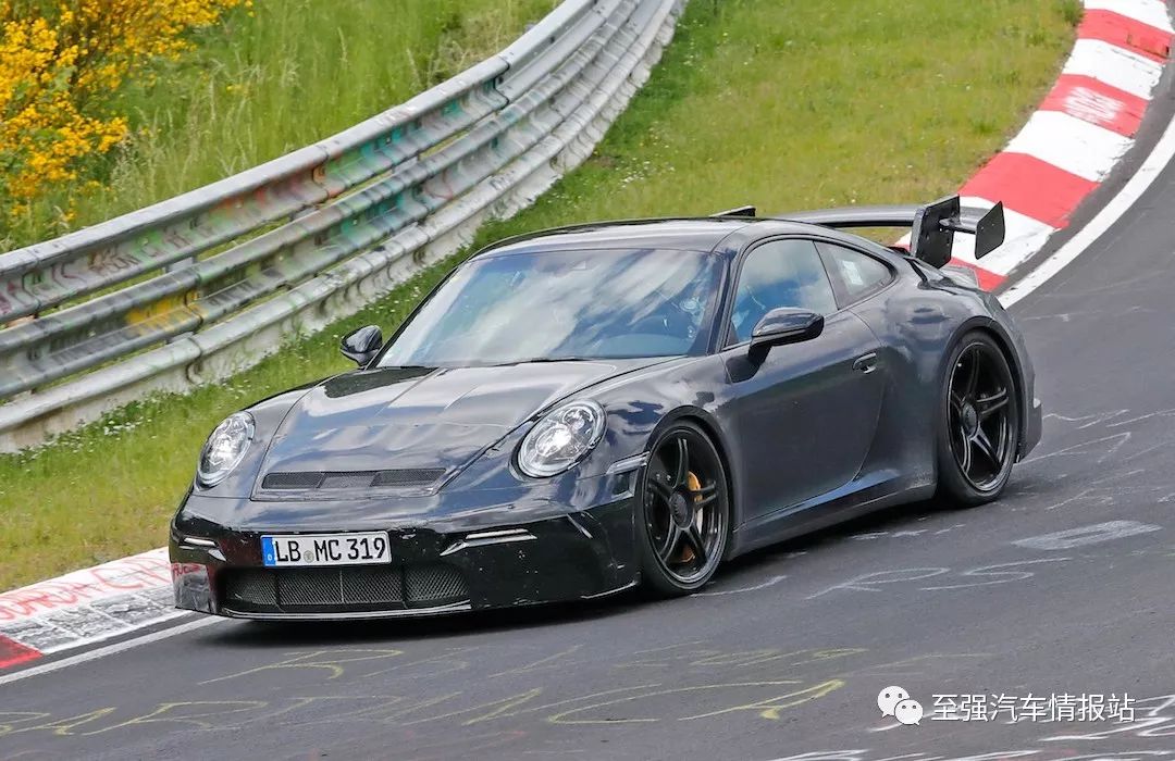 空氣動力學的持續優化保時捷911gt3992原型紐北路試