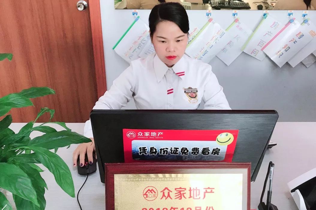 用周到热情的服务,成就有温度的品牌_黄春莲