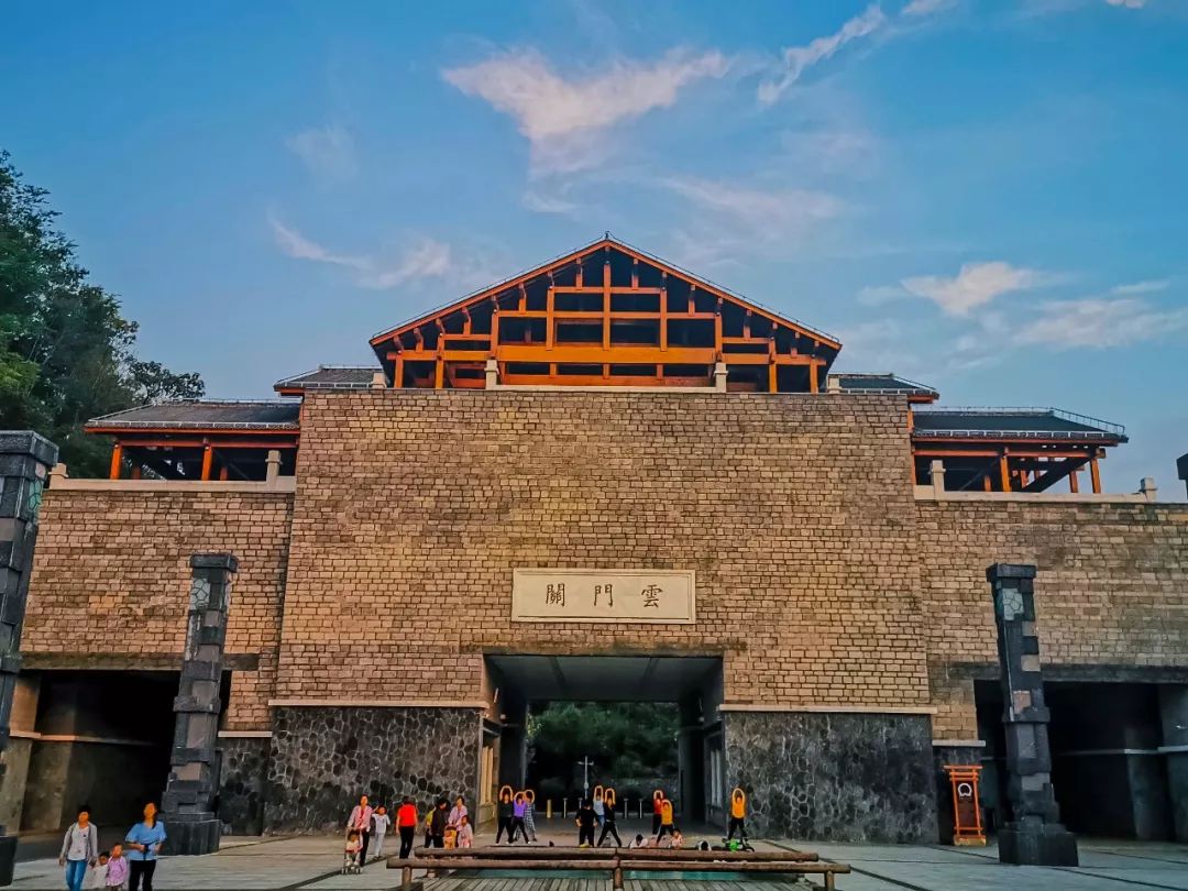 遵义云门囤,一个可以追到光的地方~_天门