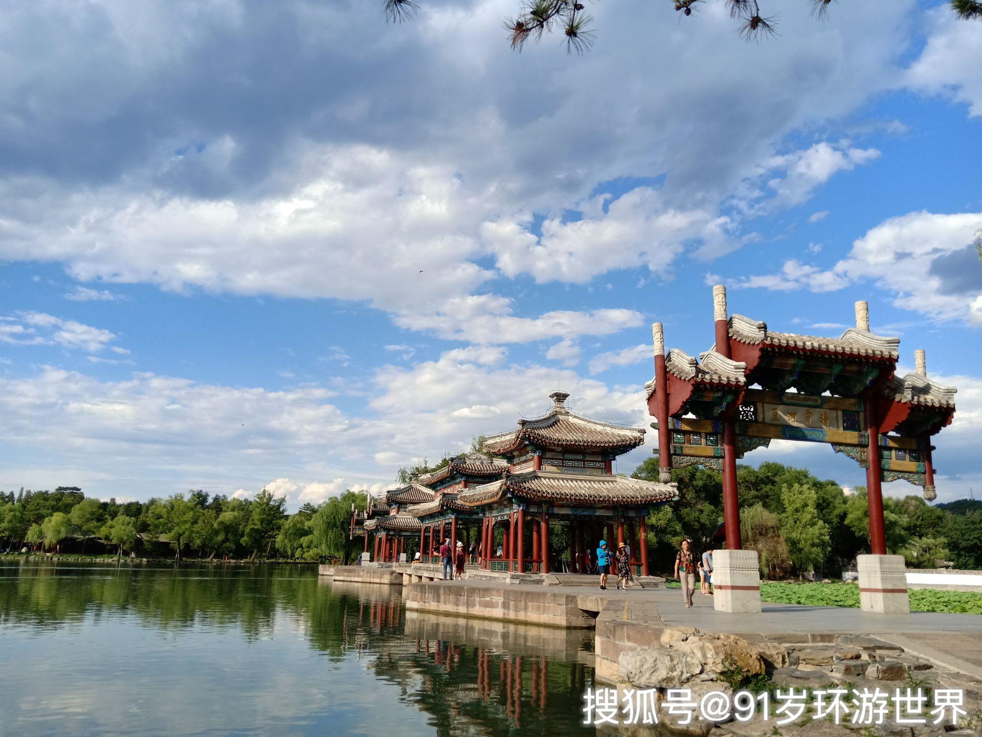 承德避暑山庄大小有两个颐和园那么大中国四大名园之一
