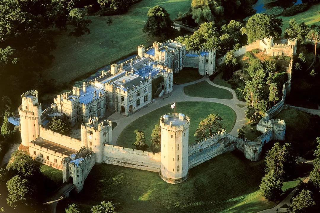 还记得《唐顿庄园》里的英式浪漫吗?_城堡
