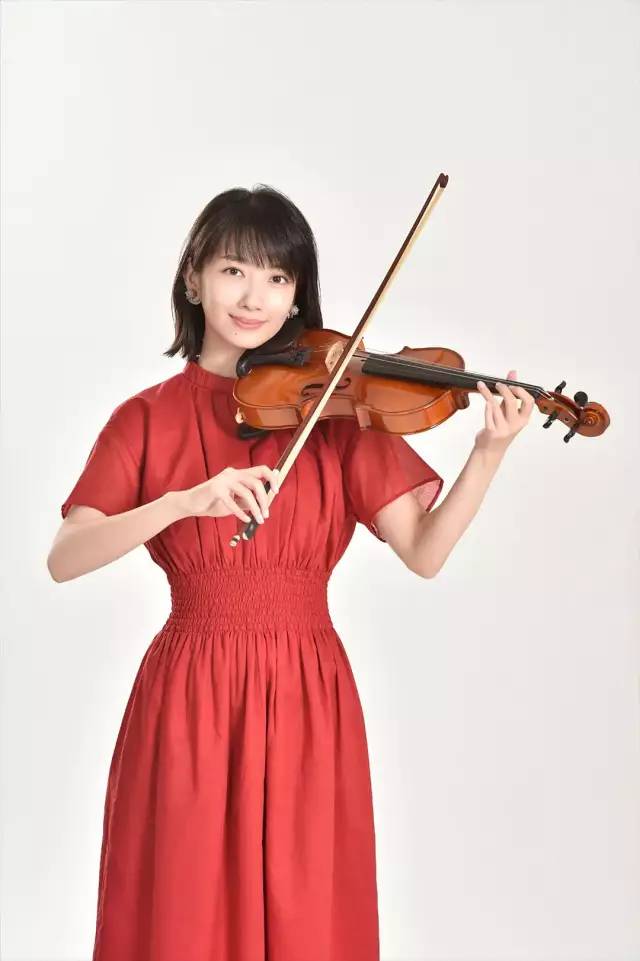 剧情:为了准备结婚而辞去工作的也映子,居然被未婚夫以「有其他喜欢的