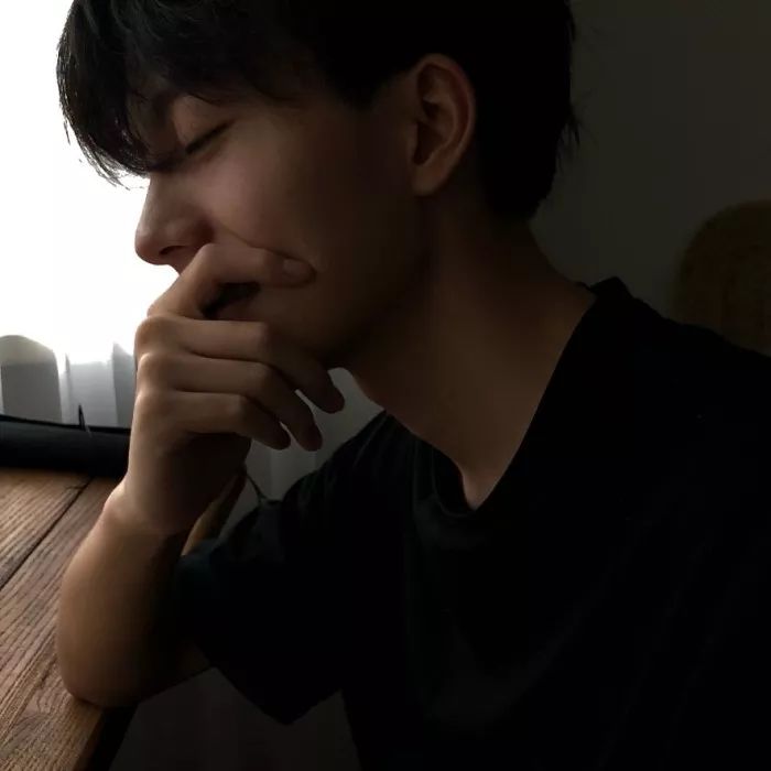 头像知道前任有新欢是种什么感觉67676767