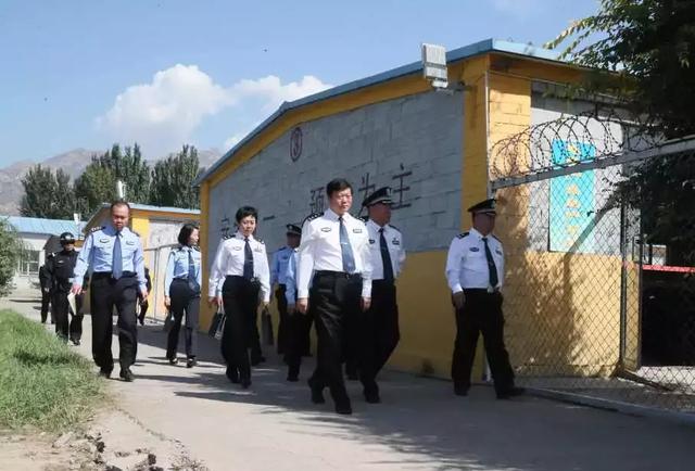 内蒙古包头监狱领导图片