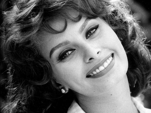 原创著名影星索菲亚罗兰浅谈304045岁女性的成熟美