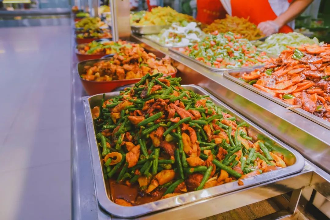 食堂总是能带给皖院学子味觉上的欢喜06休闲"小欢喜"√饭后的傍晚真是