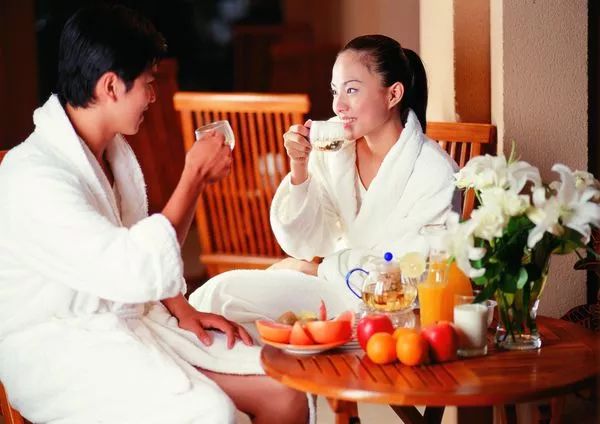 休息~放松~~享受~舒适的按摩~啦~本店主营项目足疗类:近水阁精品沐足