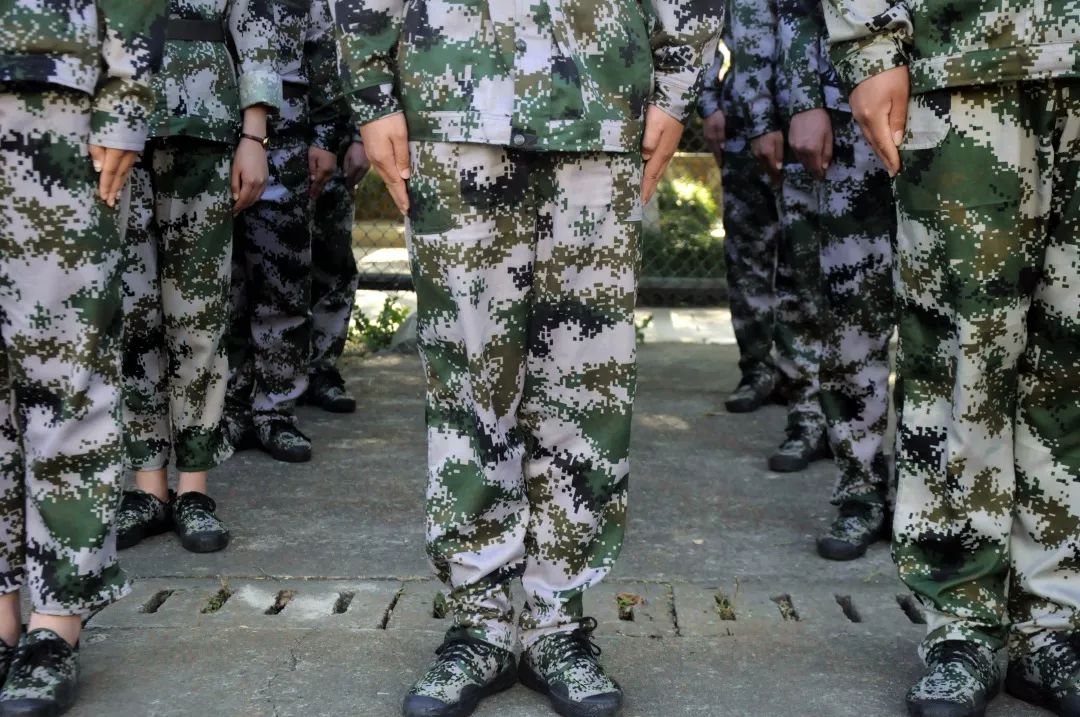 迷彩秀 | 你挥洒汗水的模样,像极了青春_军训