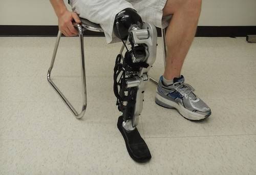 是截肢患者恢复正常生活的重要依托,智能假肢是仿造人的肢体功能进