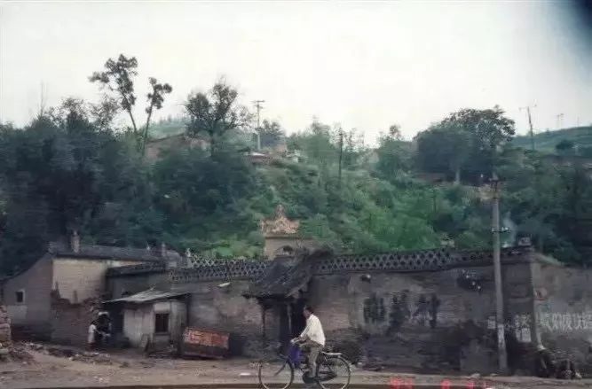 这样的离石你见过吗?(珍贵老照片)_吕梁