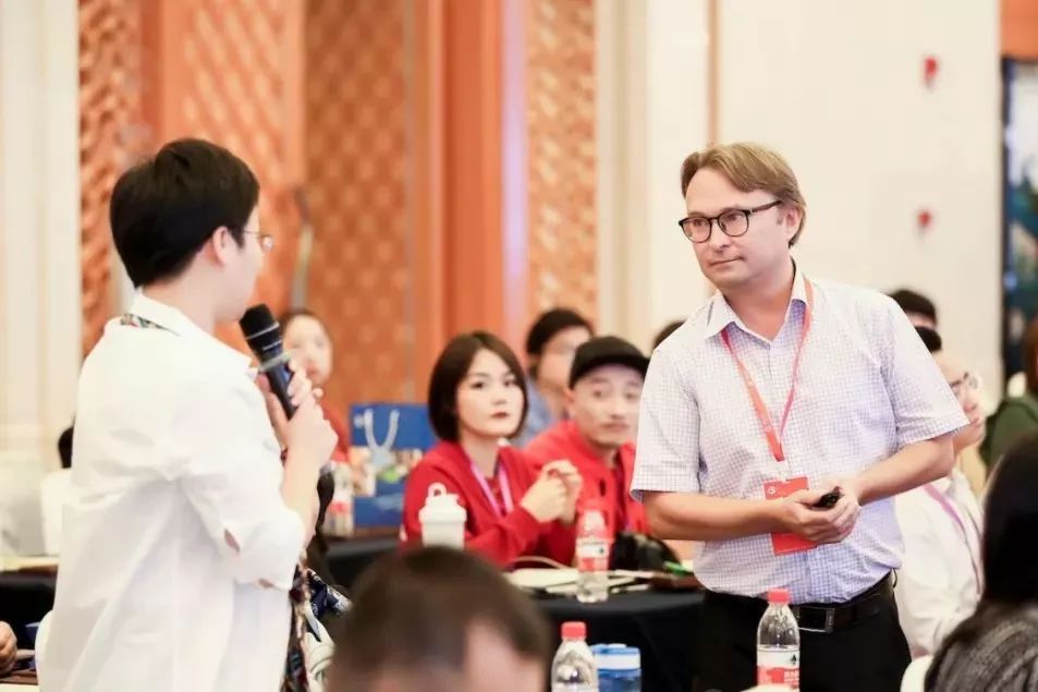 lincoln▲jason turner▲carole read▲steven miller▲david graddol