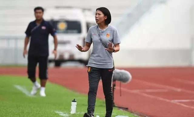 尽力了就抬起头赢回来女足u16主教练陈婉婷鼓励球员勇于面对失败
