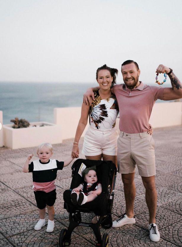 原创嘴炮享受假期或明年复出八角笼一双儿女霸气外露或成格斗巨星