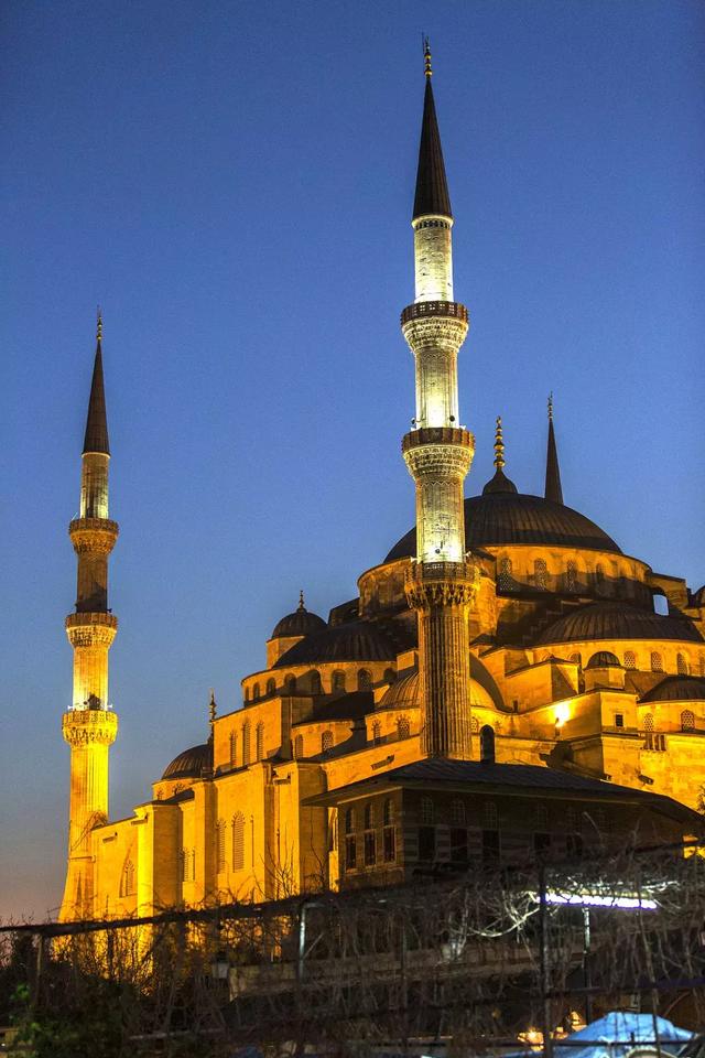 土耳其必去的理由五:这里有太多保存完好的,古文化和古建筑,值得去看